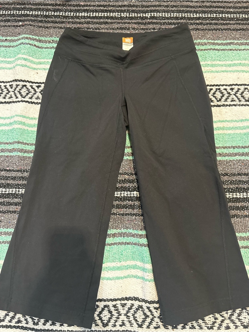 Lucy Black Capris